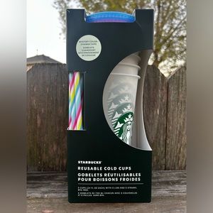 STARBUCKS EXCLUSIVE REUSABLE MYSTERY COLOR -CHANGE CUP!!!